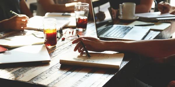 Le café en entreprise : Mise en place et productivité